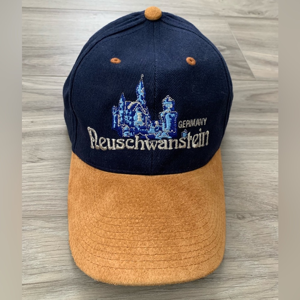 Germany Neuswanschtein Castle Strapback w/ Suede Bill